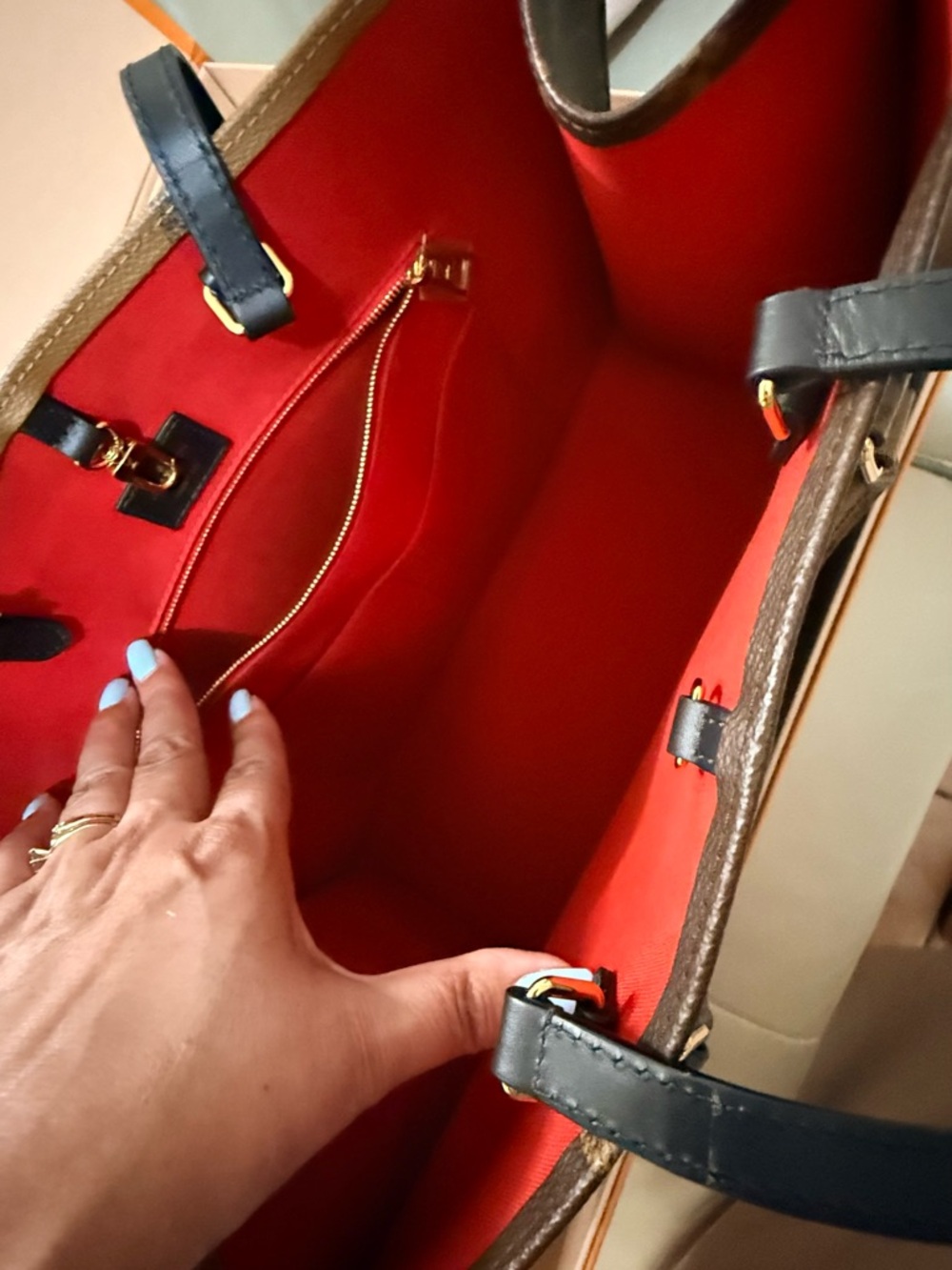 Louis Vuitton ON-THE-GO GM EXCELLENT Monogram Canvas - Picture 5 of 16